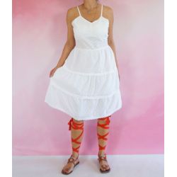 Sukienka indyjska bawełniana - midi - biała z karczkiem i haftowanym przodem