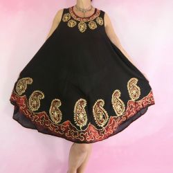 Sukienka indyjska za kolano - czarny rayon - bordowe paisley